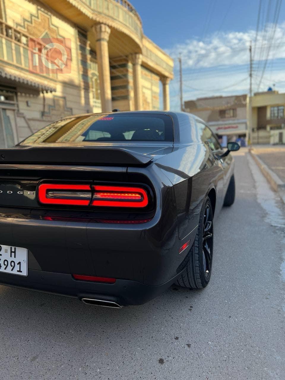 Dodge Challenger